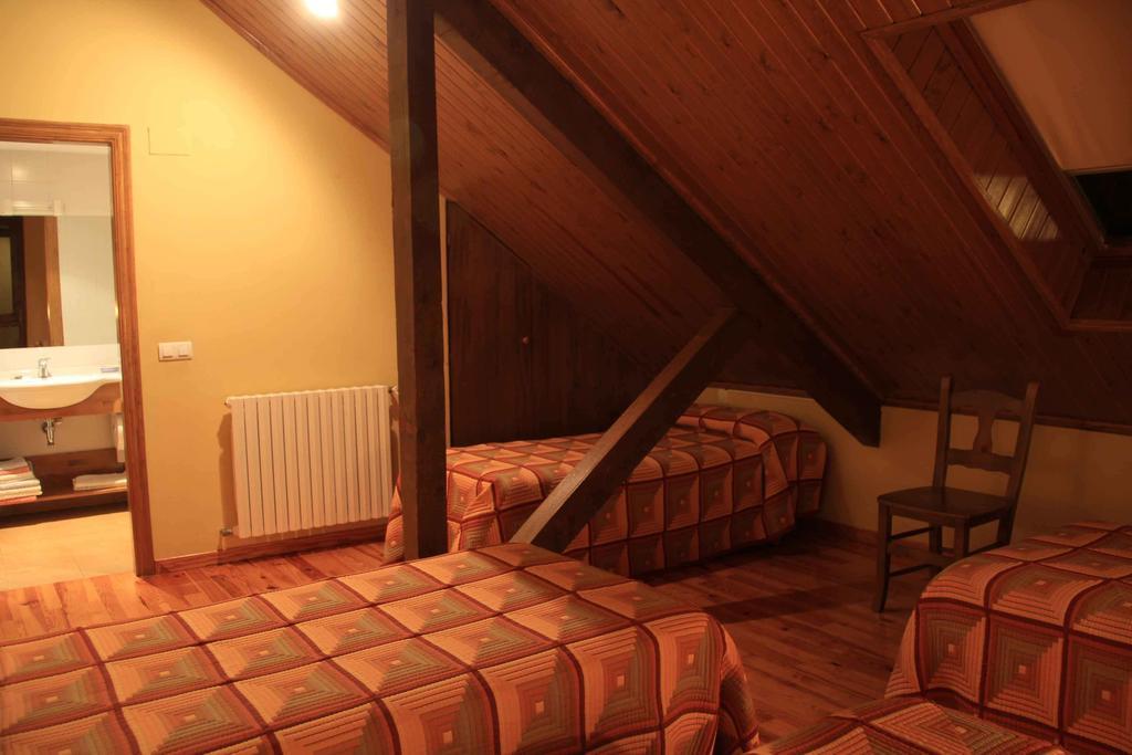 Hotel, Bungalows Y Camping Víu Екстериор снимка