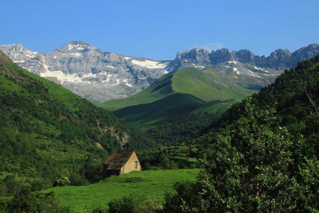 Hotel, Bungalows Y Camping Víu Екстериор снимка