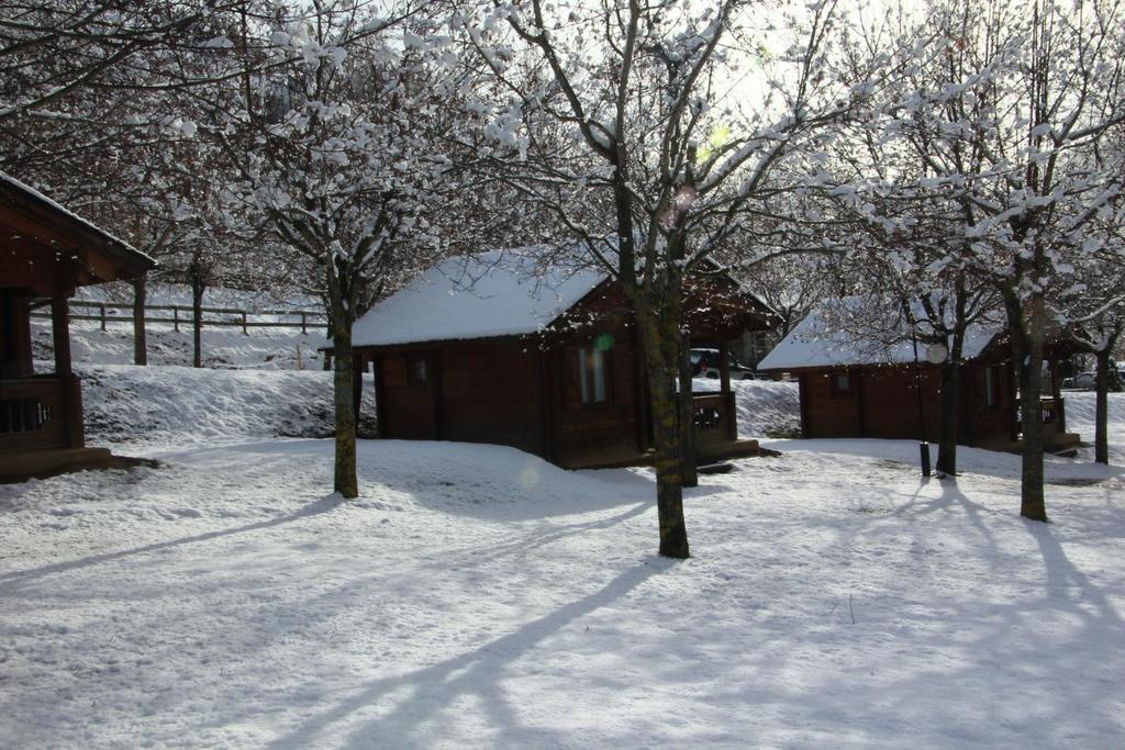 Hotel, Bungalows Y Camping Víu Екстериор снимка