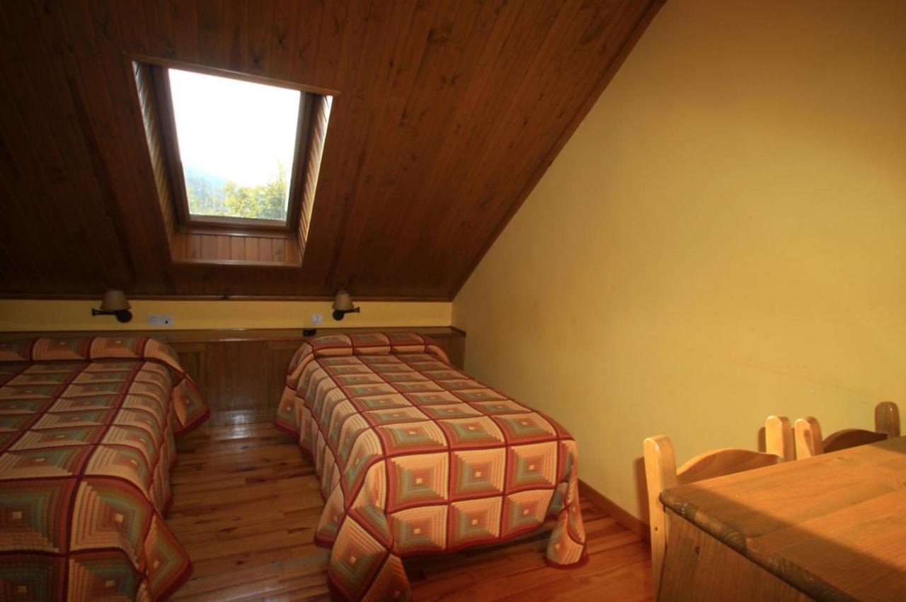 Hotel, Bungalows Y Camping Víu Екстериор снимка