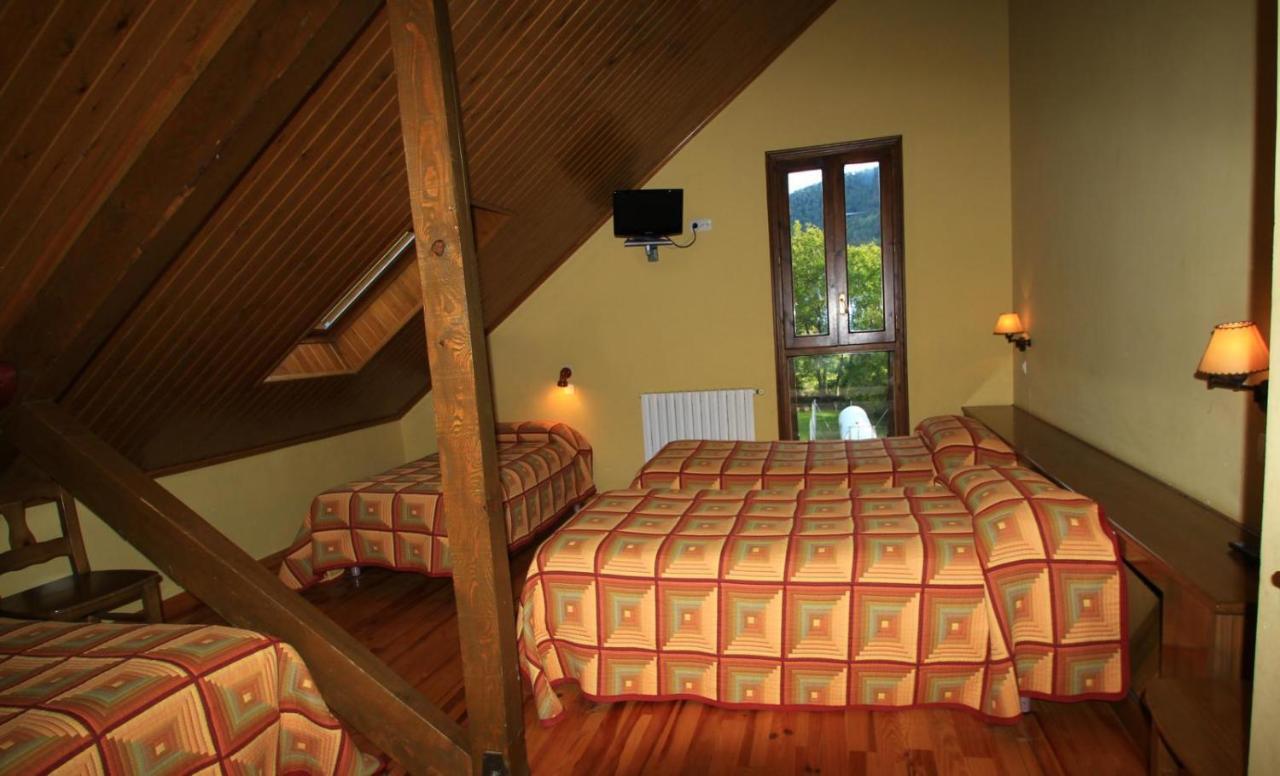 Hotel, Bungalows Y Camping Víu Екстериор снимка